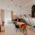 Garden شقة بوبراد